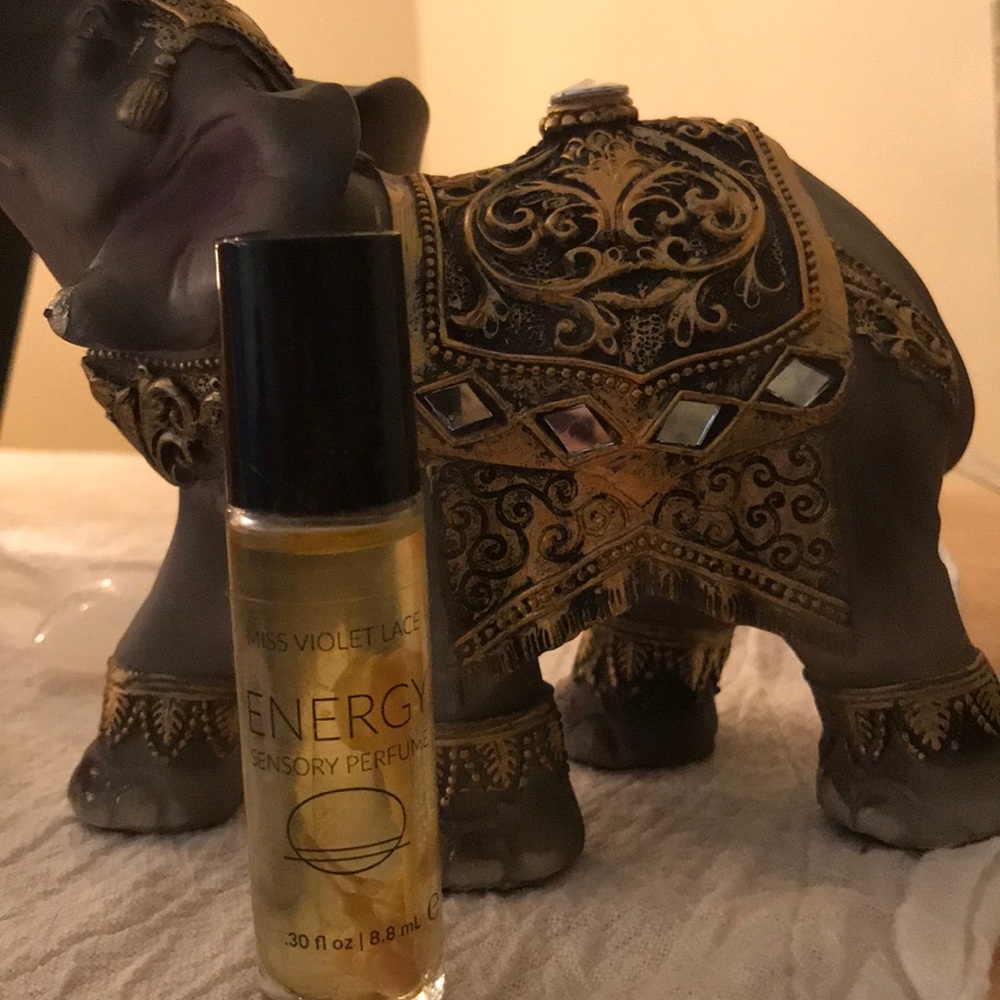 Miss Violet Lace sensory perfume